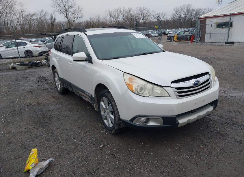 2011 Subaru Outback 2.5I LIMITED (VIN 4S4BRCKC6B3400973) main photo
