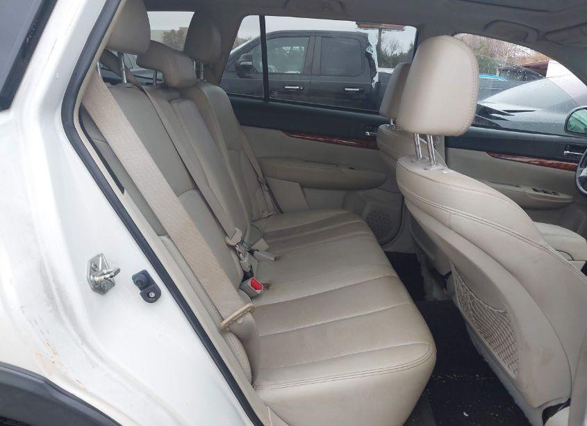 Photo 8 of 2011 Subaru Outback 2.5I LIMITED (VIN 4S4BRCKC6B3423881)