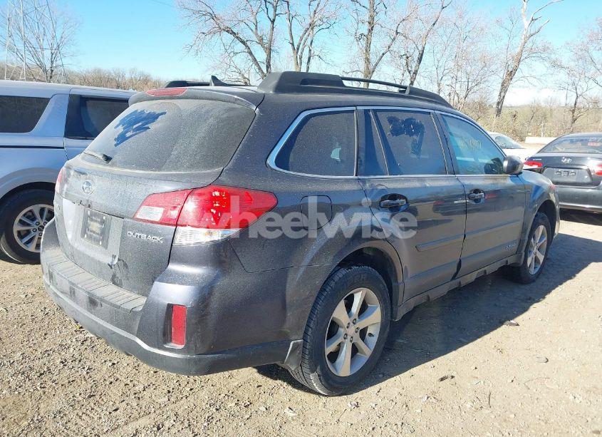 Photo 4 of 2013 Subaru Outback 2.5I LIMITED (VIN 4S4BRCKC6D3309124)