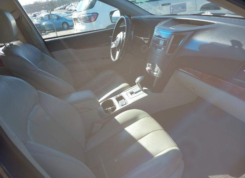 Photo 5 of 2010 Subaru Outback 2.5I LIMITED (VIN 4S4BRCKC7A3331936)