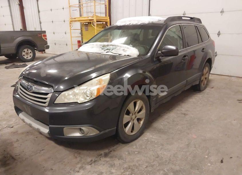 Photo 2 of 2010 Subaru Outback 2.5I LIMITED (VIN 4S4BRCKC7A3383910)