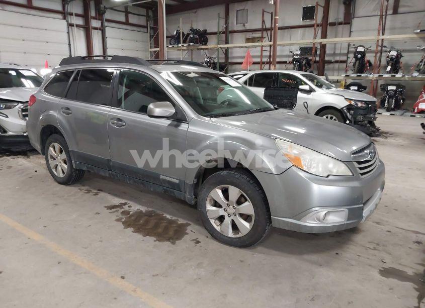 2011 Subaru Outback 2.5I LIMITED (VIN 4S4BRCKC9B3354541) main photo