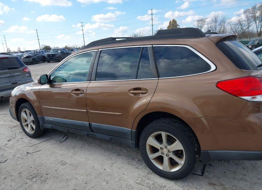 Photo 14 of 2013 Subaru Outback 2.5I LIMITED (VIN 4S4BRCKC9D3248979)