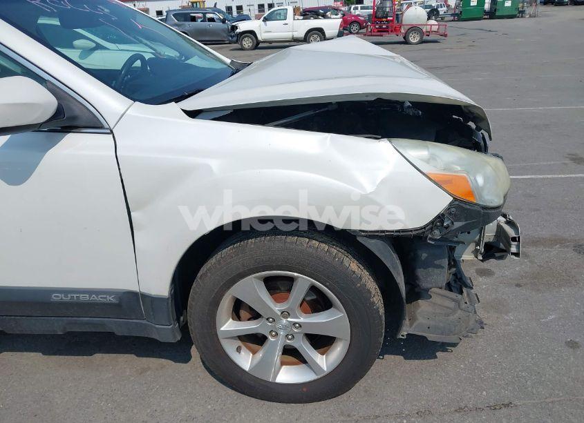 Photo 18 of 2013 Subaru Outback 2.5I LIMITED (VIN 4S4BRCKC9D3299866)