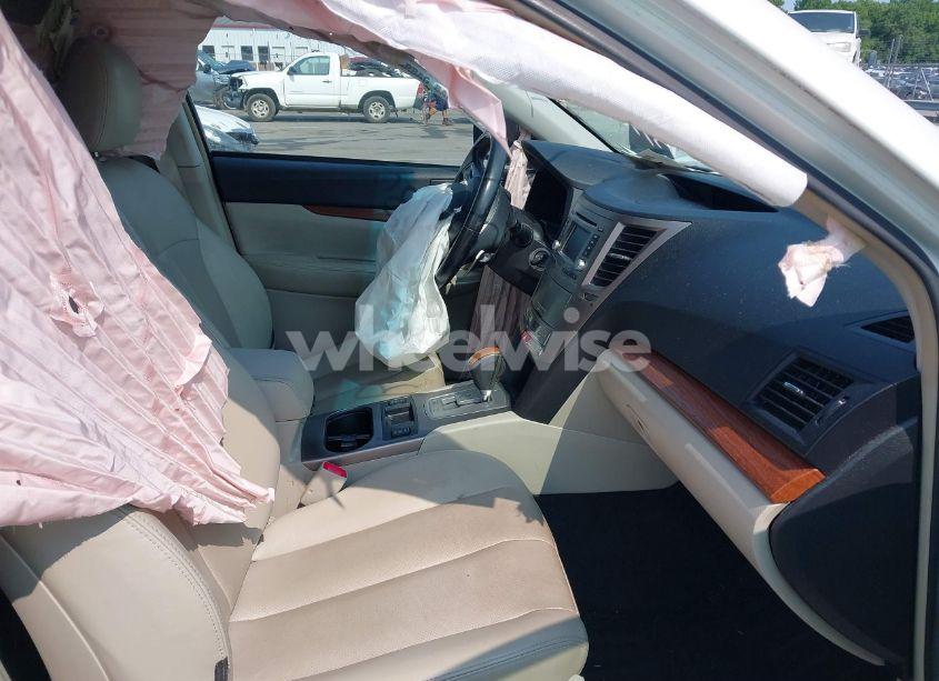 Photo 5 of 2013 Subaru Outback 2.5I LIMITED (VIN 4S4BRCKC9D3299866)