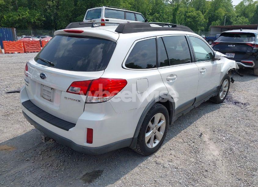 Photo 4 of 2013 Subaru Outback 2.5I LIMITED (VIN 4S4BRCKC9D3302457)