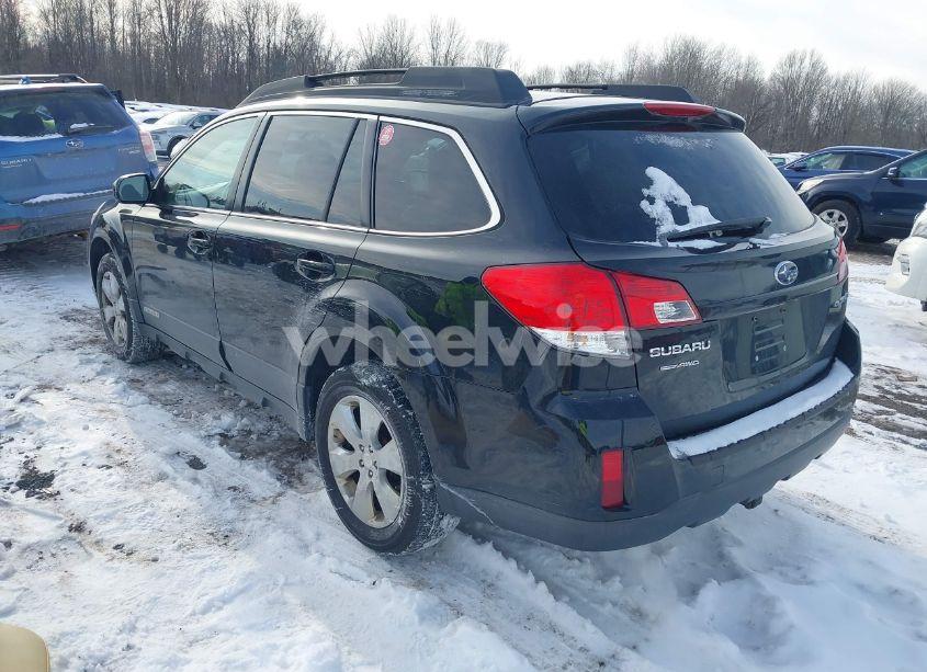 Photo 3 of 2010 Subaru Outback 2.5I LIMITED (VIN 4S4BRCKCXA3337746)
