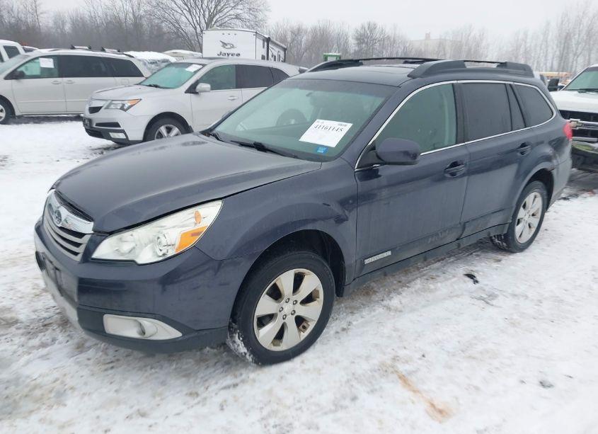 Photo 2 of 2010 Subaru Outback 2.5I LIMITED (VIN 4S4BRCKCXA3339058)