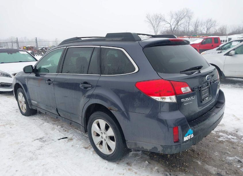 Photo 3 of 2010 Subaru Outback 2.5I LIMITED (VIN 4S4BRCKCXA3339058)