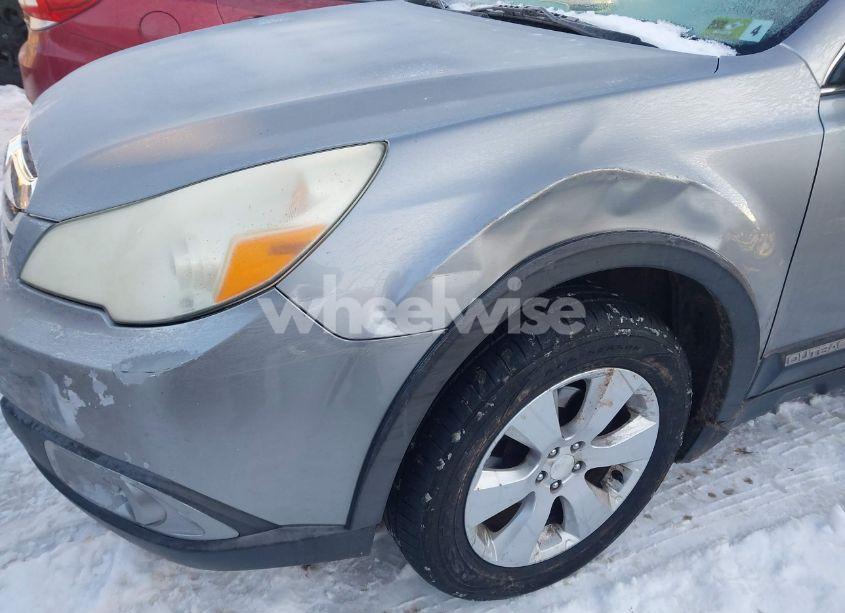 Photo 12 of 2011 Subaru Outback 2.5I LIMITED (VIN 4S4BRCKCXB3352023)