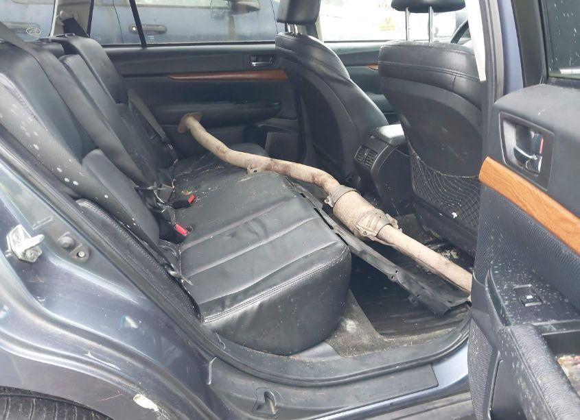 Photo 8 of 2013 Subaru Outback 2.5I LIMITED (VIN 4S4BRCKCXD3213786)