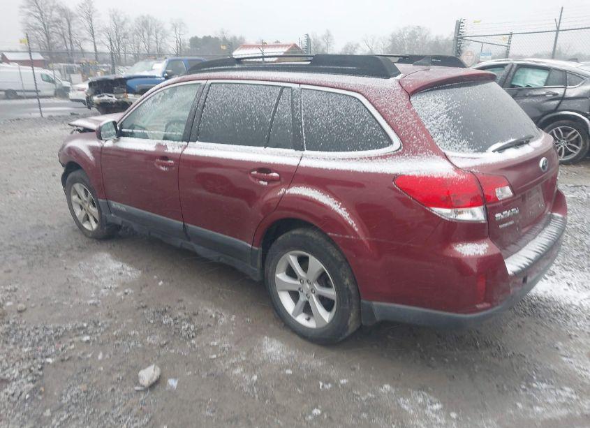 Photo 3 of 2013 Subaru Outback 2.5I LIMITED (VIN 4S4BRCKCXD3243693)