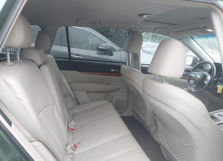 Photo 8 of 2013 Subaru Outback 2.5I LIMITED (VIN 4S4BRCKCXD3283143)