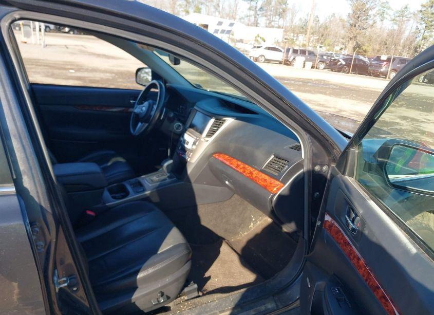 Photo 5 of 2011 Subaru Outback 2.5I LIMITED (VIN 4S4BRCLC0B3423079)