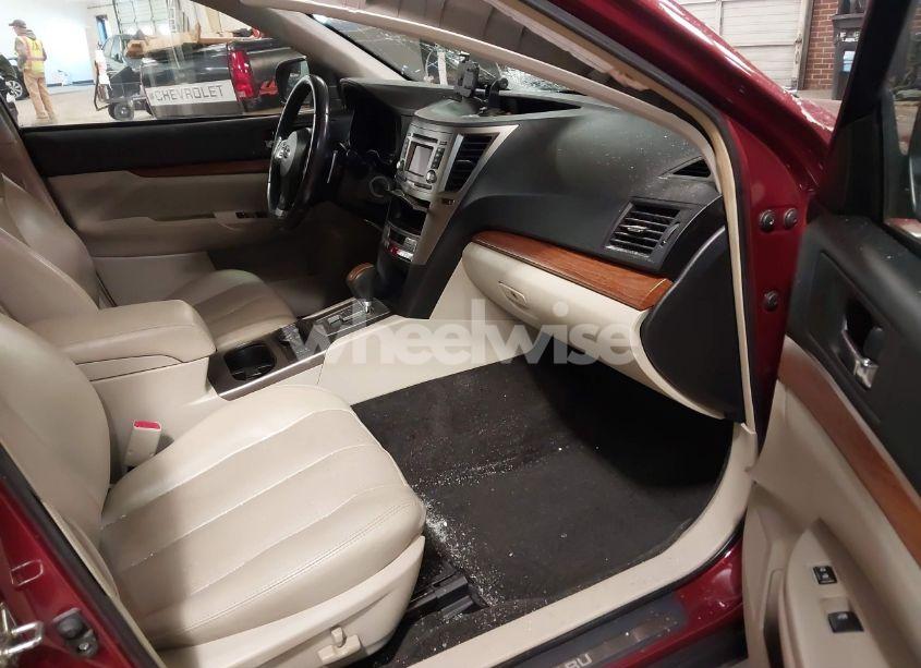 Photo 5 of 2014 Subaru Outback 2.5I LIMITED (VIN 4S4BRCLC0E3228328)