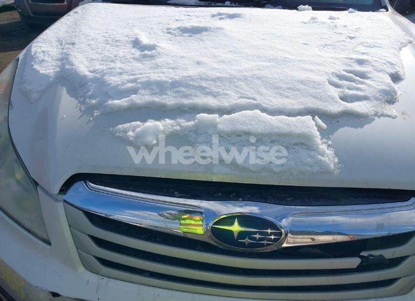 Photo 10 of 2011 Subaru Outback 2.5I LIMITED (VIN 4S4BRCLC2B3440725)