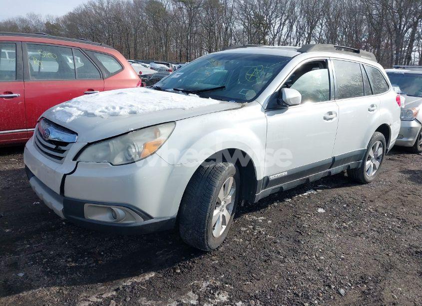 Photo 2 of 2011 Subaru Outback 2.5I LIMITED (VIN 4S4BRCLC2B3440725)