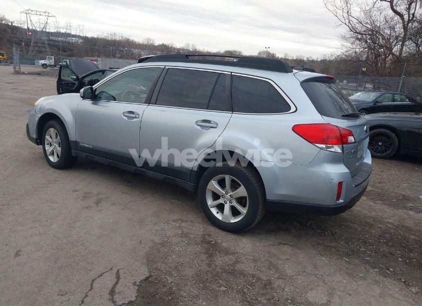 Photo 3 of 2014 Subaru Outback 2.5I LIMITED (VIN 4S4BRCLC2E3208887)