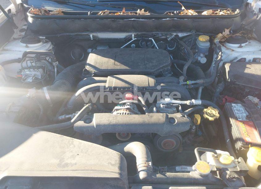 Photo 10 of 2010 Subaru Outback 2.5I LIMITED (VIN 4S4BRCLC3A3366505)