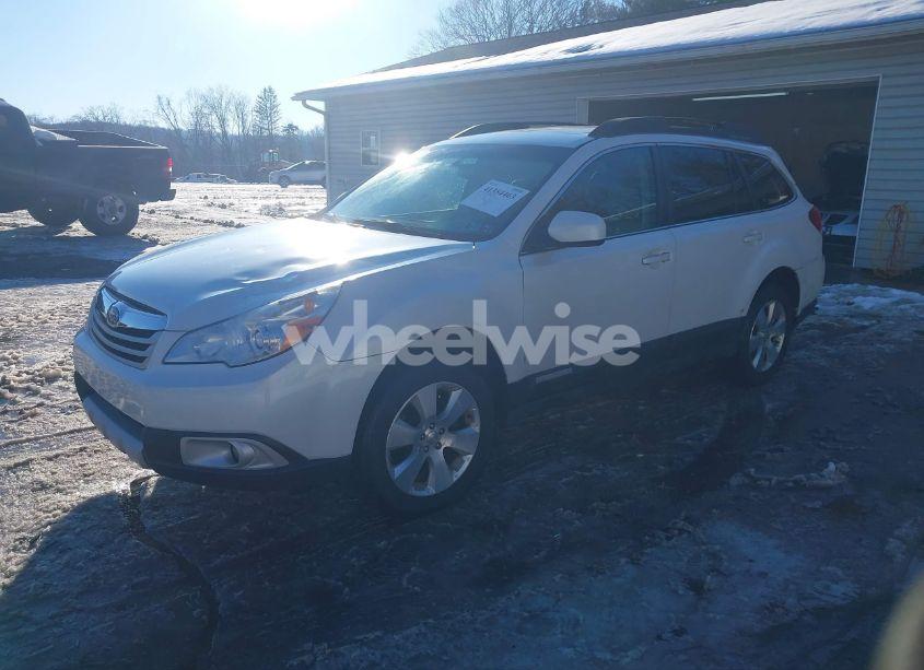 Photo 2 of 2010 Subaru Outback 2.5I LIMITED (VIN 4S4BRCLC3A3366505)