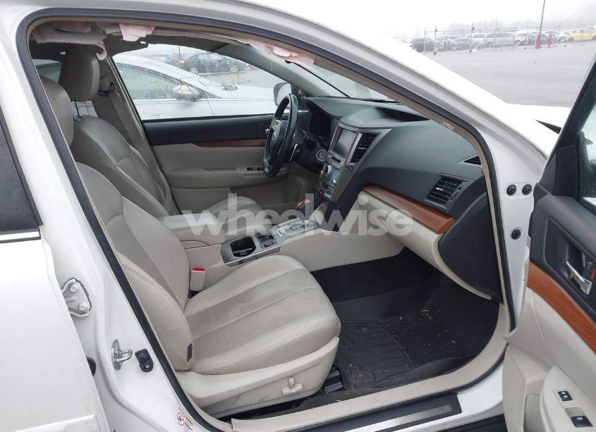 Photo 5 of 2013 Subaru Outback 2.5I LIMITED (VIN 4S4BRCLC4D3298770)