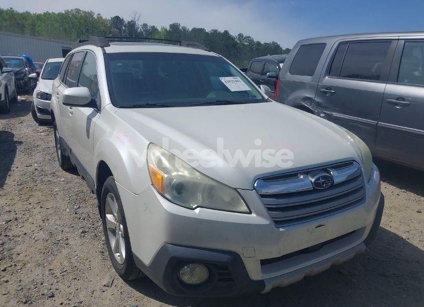 2014 Subaru Outback 2.5I LIMITED (VIN 4S4BRCLC4E3213475) main photo