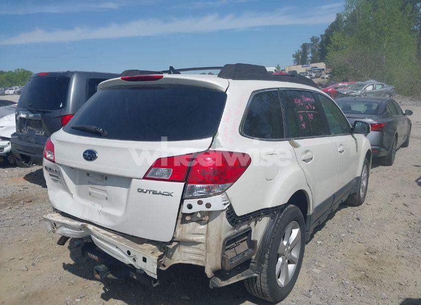 Photo 4 of 2014 Subaru Outback 2.5I LIMITED (VIN 4S4BRCLC4E3213475)