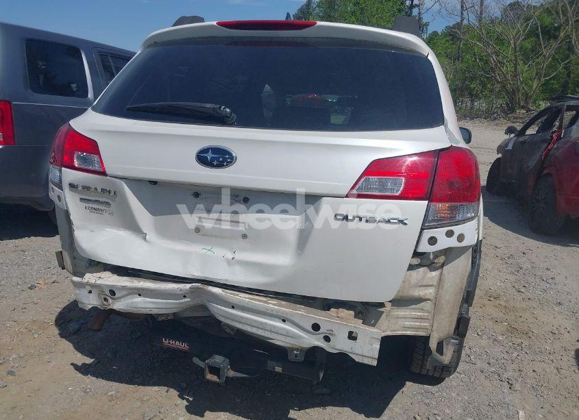 Photo 6 of 2014 Subaru Outback 2.5I LIMITED (VIN 4S4BRCLC4E3213475)