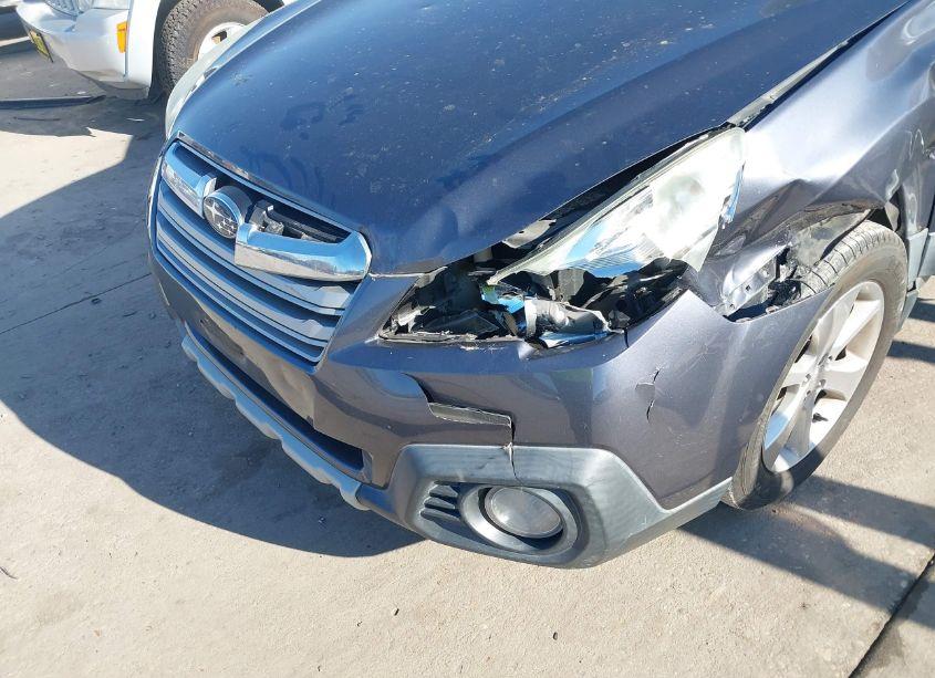 Photo 6 of 2014 Subaru Outback 2.5I LIMITED (VIN 4S4BRCLC4E3224315)