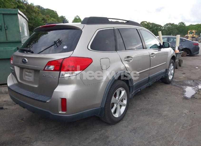 Photo 4 of 2014 Subaru Outback 2.5I LIMITED (VIN 4S4BRCLC4E3291478)