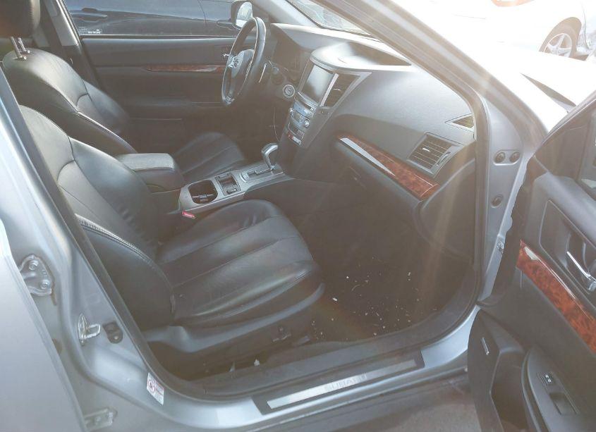 Photo 5 of 2012 Subaru Outback 2.5I LIMITED (VIN 4S4BRCLC6C3247754)