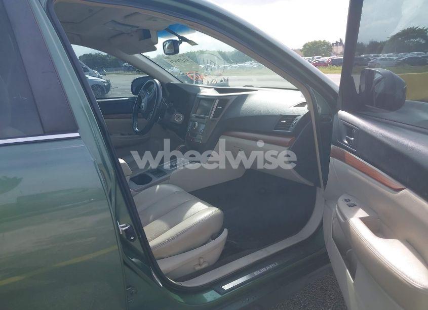 Photo 5 of 2013 Subaru Outback 2.5I LIMITED (VIN 4S4BRCLC6D3205828)