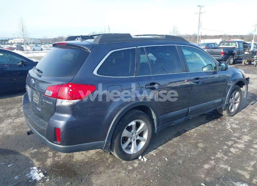 Photo 4 of 2013 Subaru Outback 2.5I LIMITED (VIN 4S4BRCLC6D3239879)