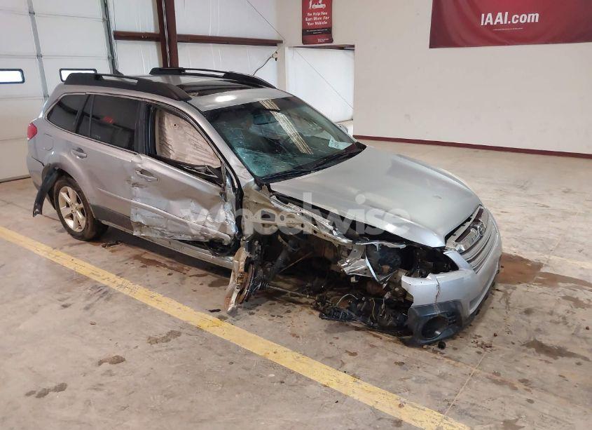 2014 Subaru Outback 2.5I LIMITED (VIN 4S4BRCLC8E3291564) main photo