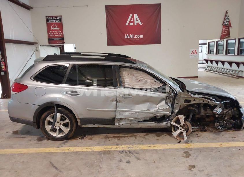 Photo 13 of 2014 Subaru Outback 2.5I LIMITED (VIN 4S4BRCLC8E3291564)