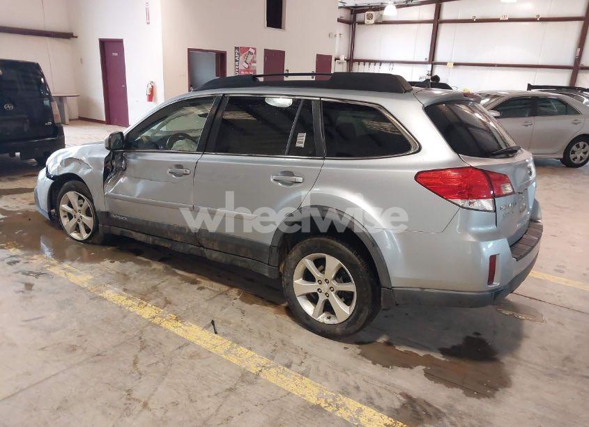Photo 3 of 2014 Subaru Outback 2.5I LIMITED (VIN 4S4BRCLC8E3291564)