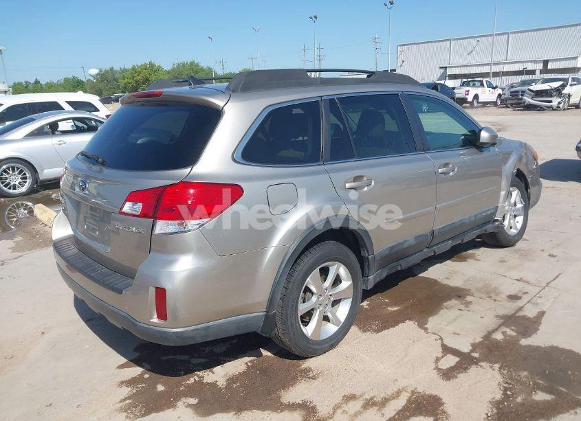 Photo 4 of 2014 Subaru Outback 2.5I LIMITED (VIN 4S4BRCLC8E3300070)
