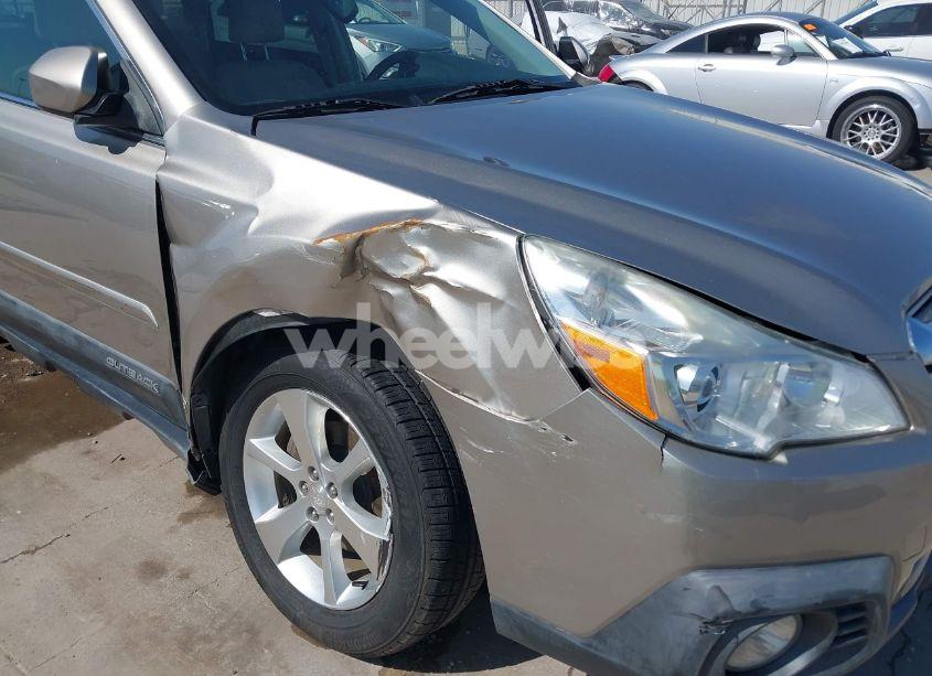 Photo 6 of 2014 Subaru Outback 2.5I LIMITED (VIN 4S4BRCLC8E3300070)