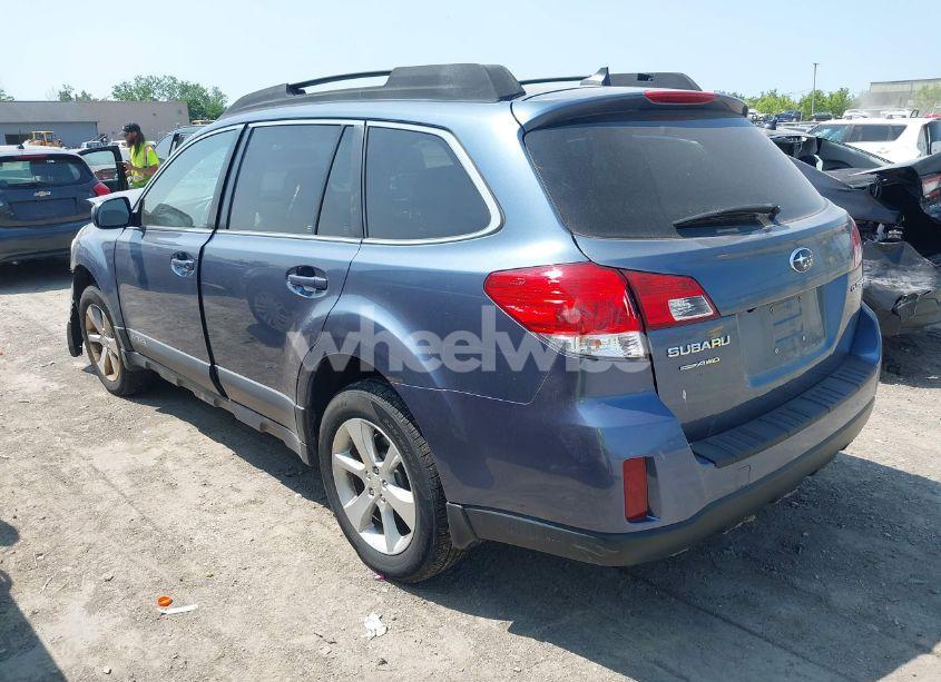 Photo 3 of 2014 Subaru Outback 2.5I LIMITED (VIN 4S4BRCLC9E3211561)