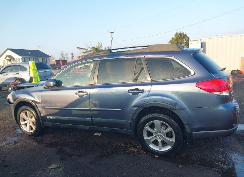 Photo 14 of 2014 Subaru Outback 2.5I LIMITED (VIN 4S4BRCLC9E3265944)