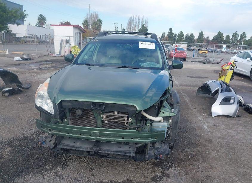 Photo 13 of 2010 Subaru Outback 2.5I LIMITED (VIN 4S4BRCLCXA3313381)