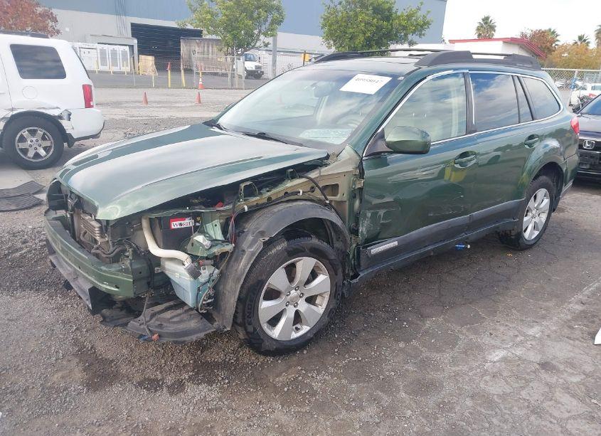 Photo 2 of 2010 Subaru Outback 2.5I LIMITED (VIN 4S4BRCLCXA3313381)