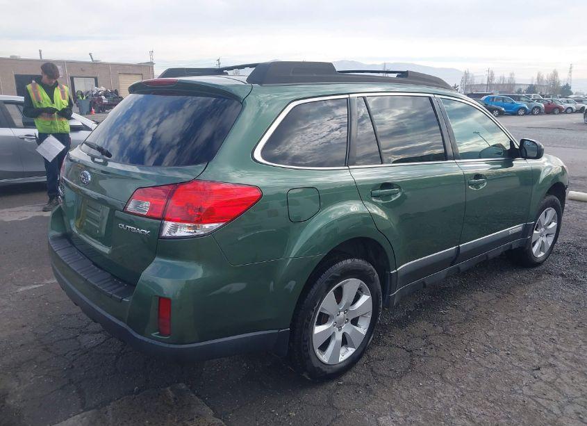 Photo 4 of 2010 Subaru Outback 2.5I LIMITED (VIN 4S4BRCLCXA3313381)