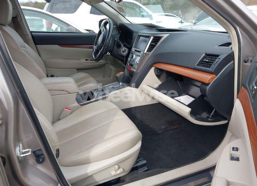 Photo 5 of 2014 Subaru Outback 2.5I LIMITED (VIN 4S4BRCMC0E3225248)