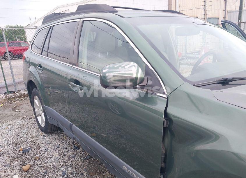 Photo 18 of 2014 Subaru Outback 2.5I LIMITED (VIN 4S4BRCMC8E3254528)