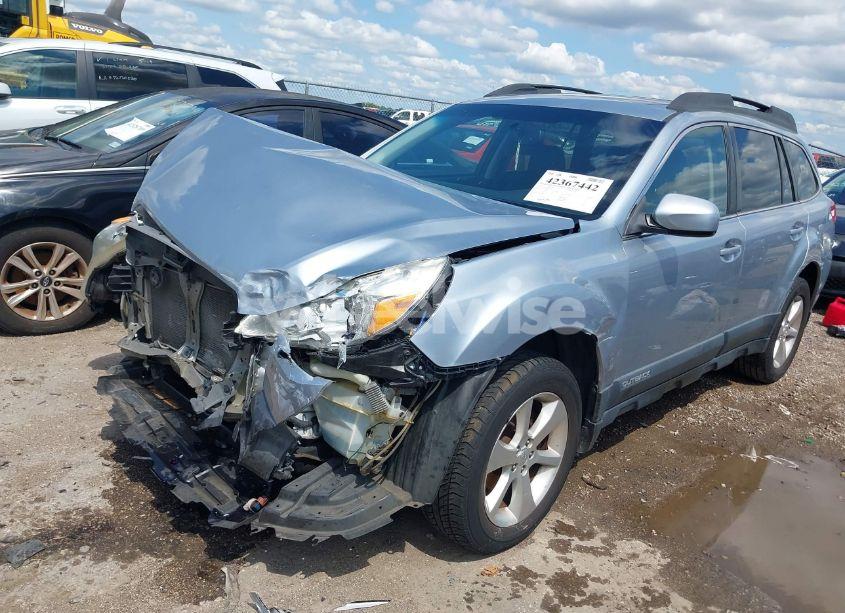 Photo 2 of 2014 Subaru Outback 2.5I LIMITED (VIN 4S4BRCMC8E3299114)