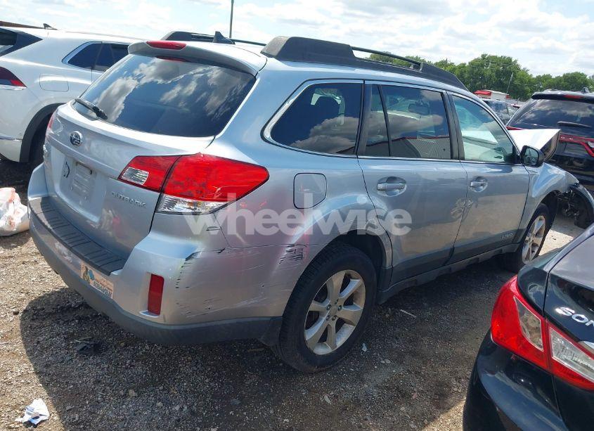 Photo 4 of 2014 Subaru Outback 2.5I LIMITED (VIN 4S4BRCMC8E3299114)