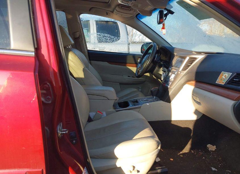 Photo 5 of 2014 Subaru Outback 2.5I LIMITED (VIN 4S4BRCNC2E3286812)