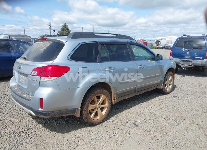 Photo 4 of 2014 Subaru Outback 2.5I LIMITED (VIN 4S4BRCNC3E3257285)