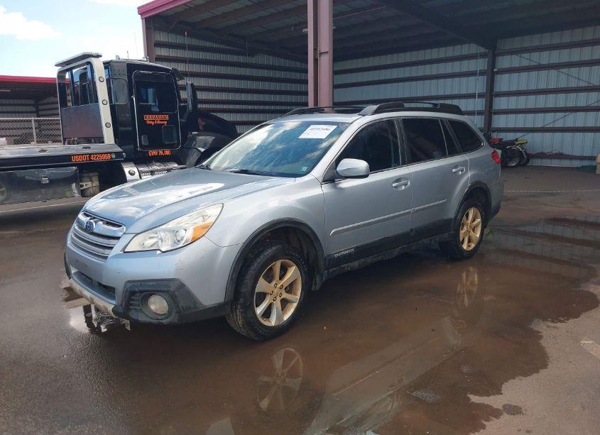 Photo 2 of 2014 Subaru Outback 2.5I LIMITED (VIN 4S4BRCNC4E3239314)